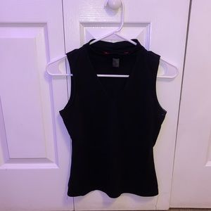 NWOT New Sleevless Women Tee 2021